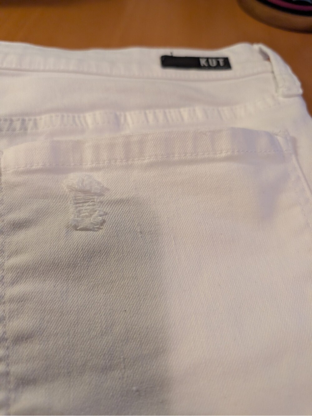 1921 - KUT from the Kloth White Denim Cut-Off Shorts Size 14 - Picture 8 of 10